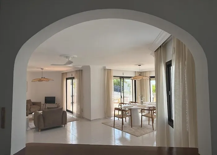 Punta Lara, 아파트